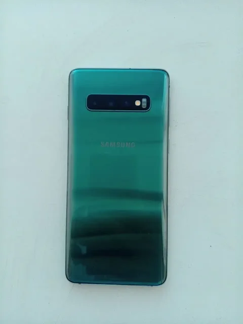 Продам Apple iPhone с неисправной фронтальной камерой - Микрокомпьютеры/Одноплатники в Пермь