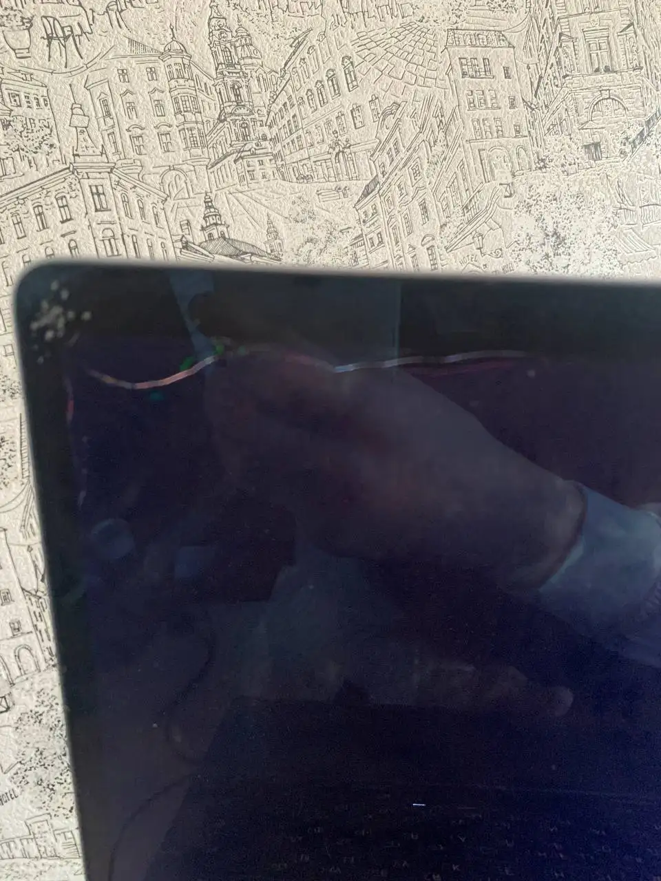 iPhone 13 256GB с нерабочим экраном - Смартфоны (Электроника) в Пермь