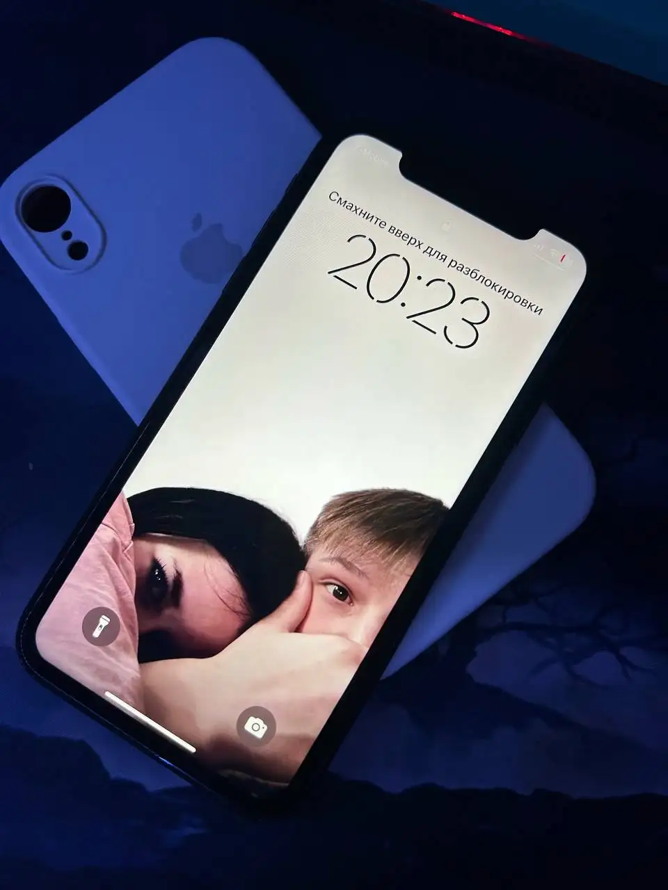 iPhone XR с АКБ 78%, задняя крышка разбита - Смартфоны и телефоны (Электроника) в Пермь
