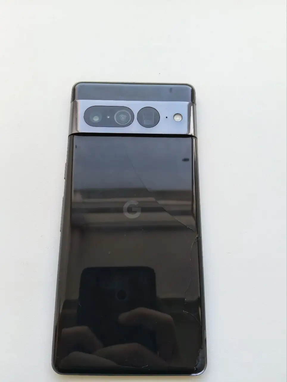 Смартфон Google Pixel 7 Pro 128 ГБ с повреждениями - Смартфоны и телефоны (Электроника) в Пермь