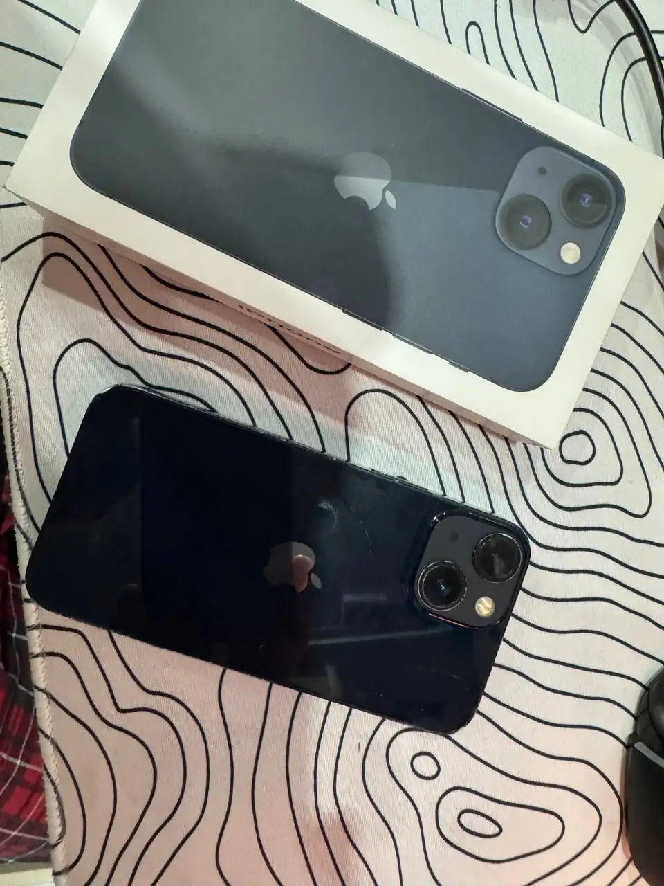 iPhone 13 mini битый с повреждениями корпуса - Смартфоны (Электроника) в Пермь