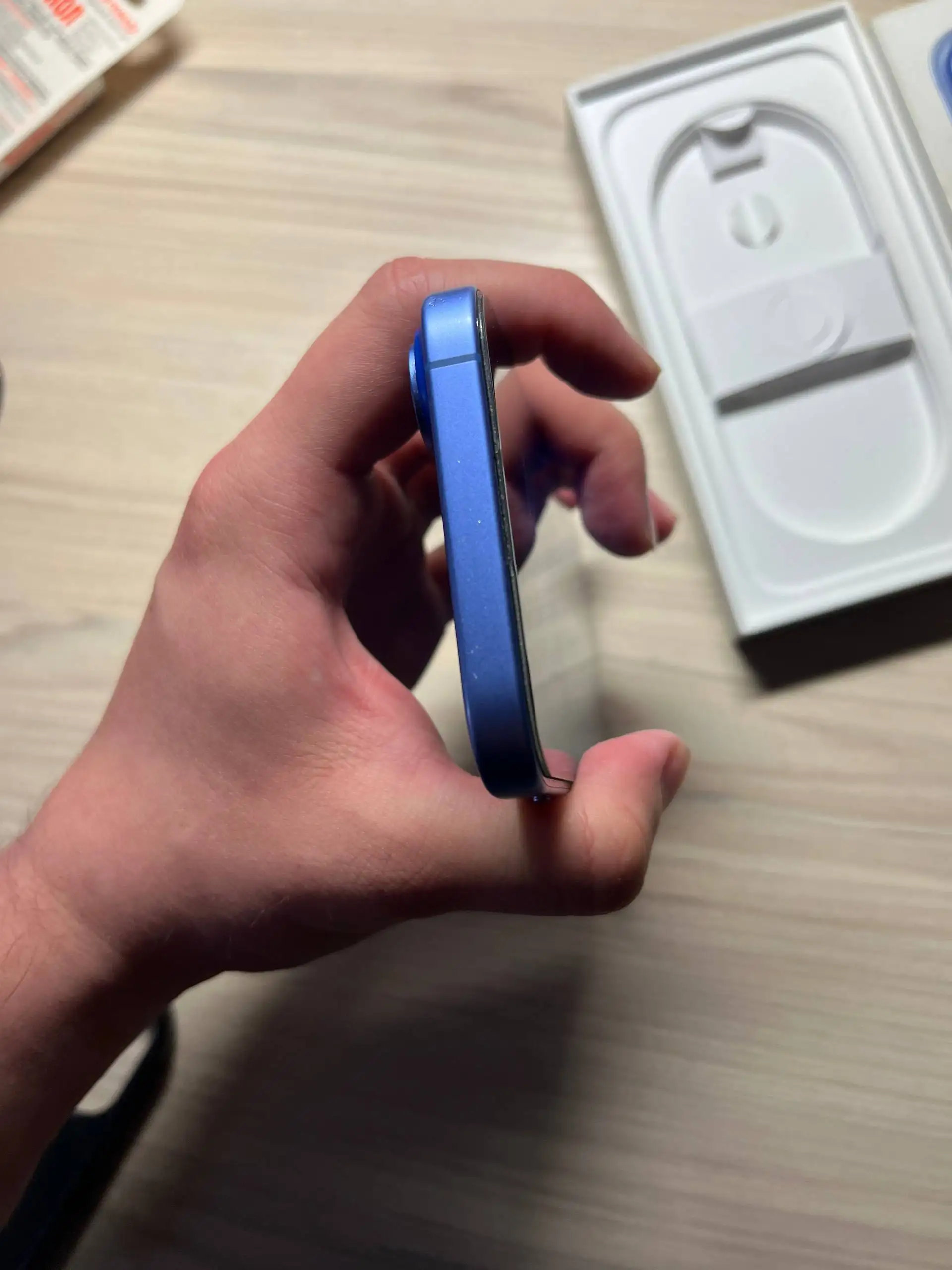 Продажа iPhone 16 128ГБ в хорошем состоянии - Смартфоны (Электроника) в Пермь