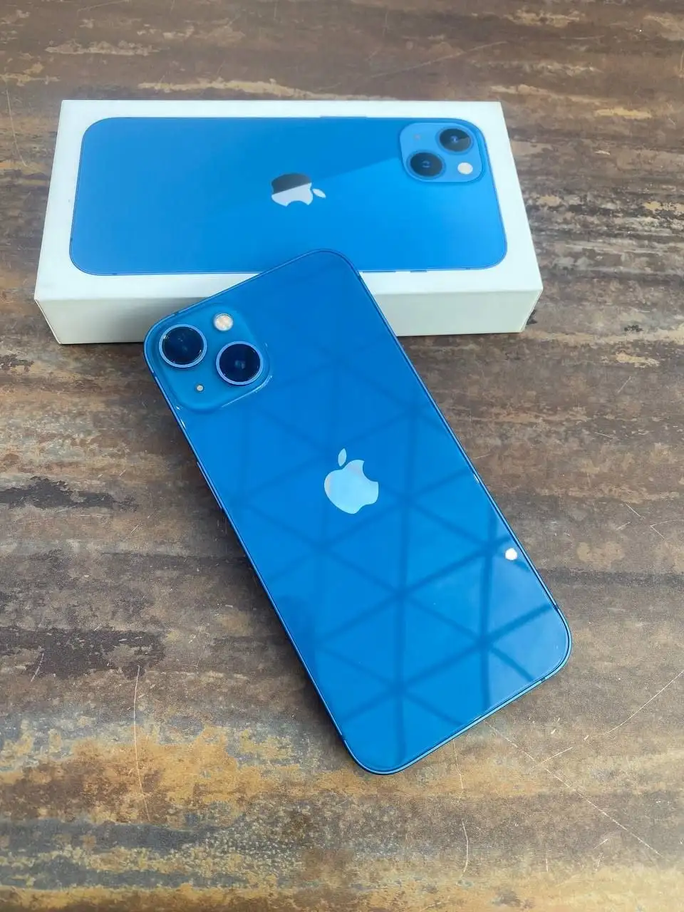 Продажа iPhone 13 128 ГБ синий - Смартфоны (Электроника) в Пермь