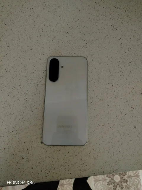 Продам Samsung Galaxy A36 5G в отличном состоянии - Смартфоны и аксессуары в Пермь