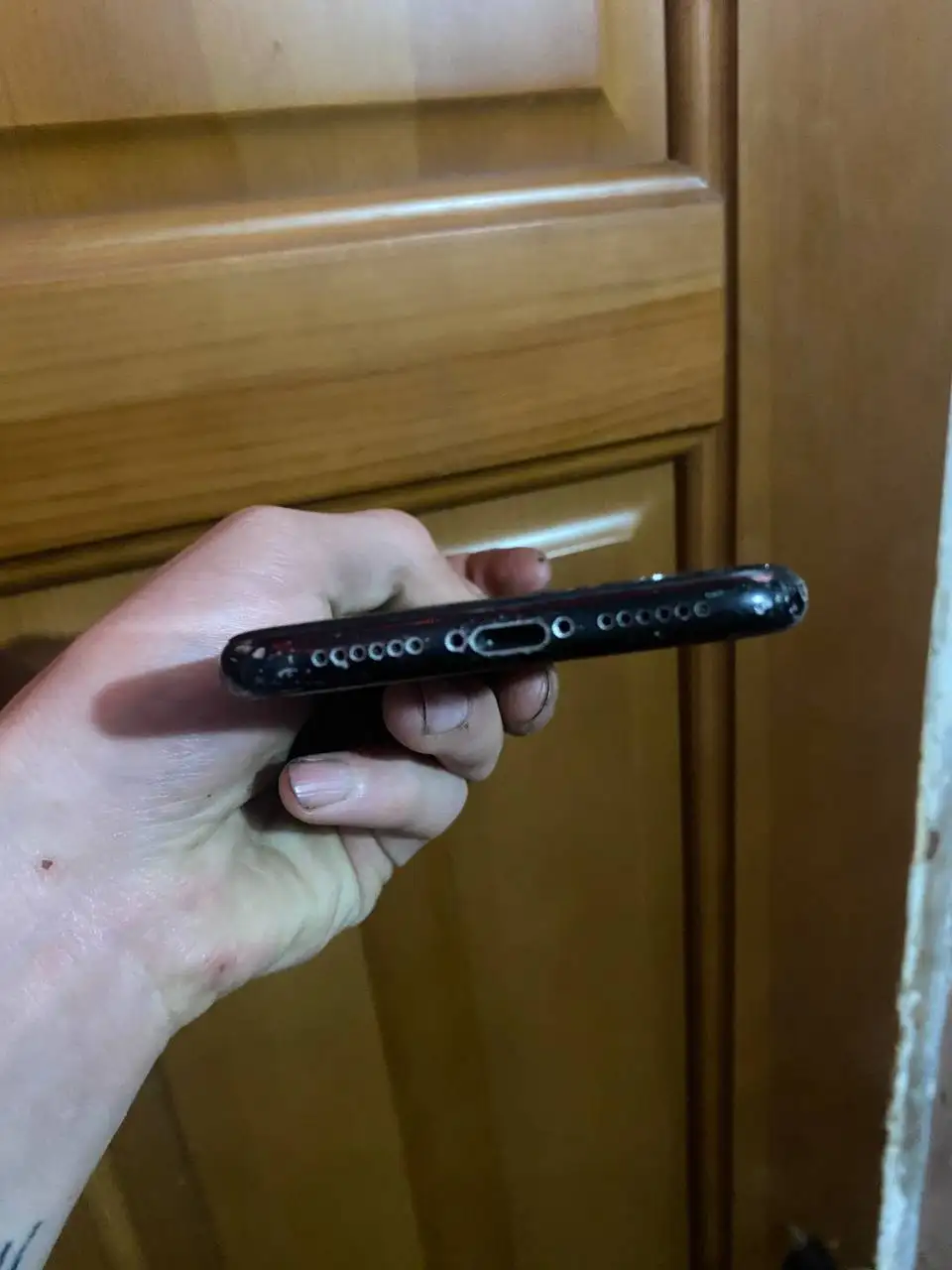 Битый Apple iPhone с оригинальными деталями - Смартфоны (Электроника) в Пермь