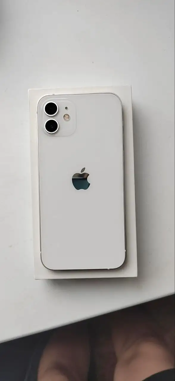 Продам iPhone 12 64GB с комплектом - Смартфоны (Электроника) в Пермь