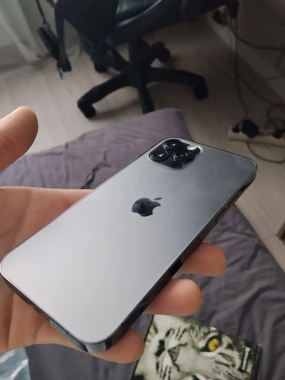 iPhone 12 Pro 256 ГБ Black с мелкими царапинами - Смартфоны (Электроника) в Пермь