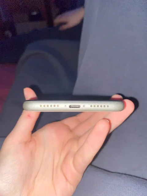 Продажа Apple iPhone 11 128GB - Компьютерные аксессуары в Пермь