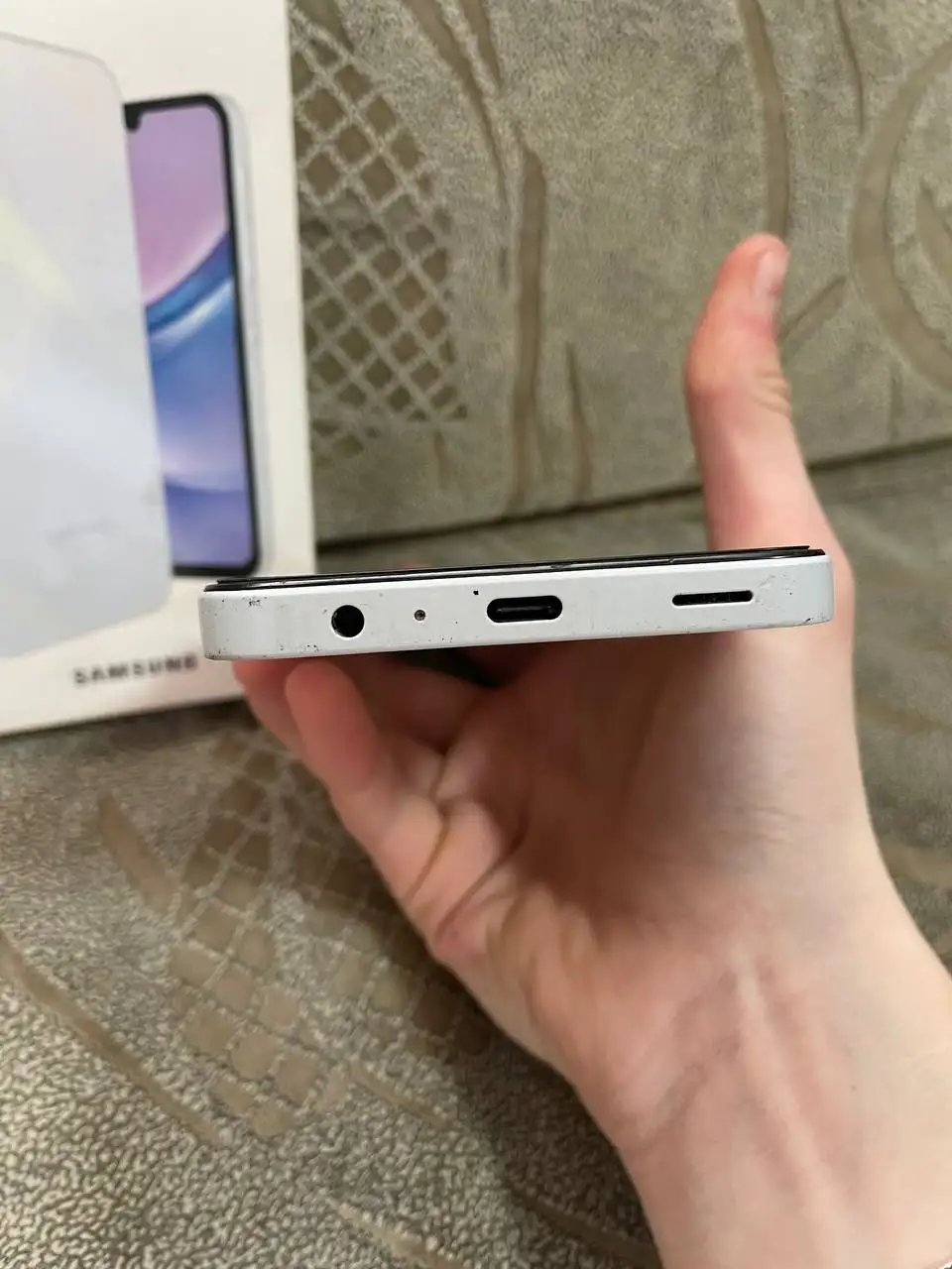 Смартфон Samsung A15 256GB с мелкими дефектами - Смартфоны (Электроника) в Пермь