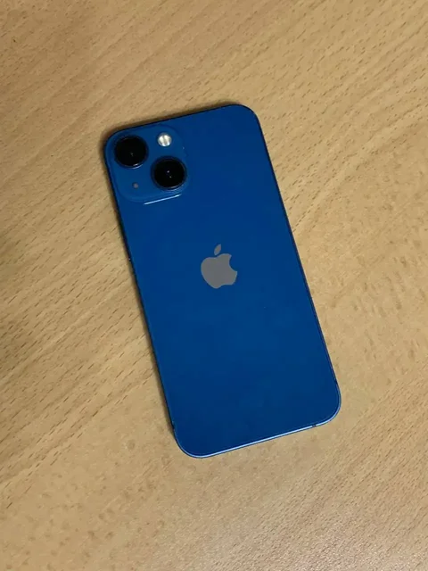 iPhone 13 mini 128gb BLUE с замененными АКБ и дисплеем - Телефоны в Пермь