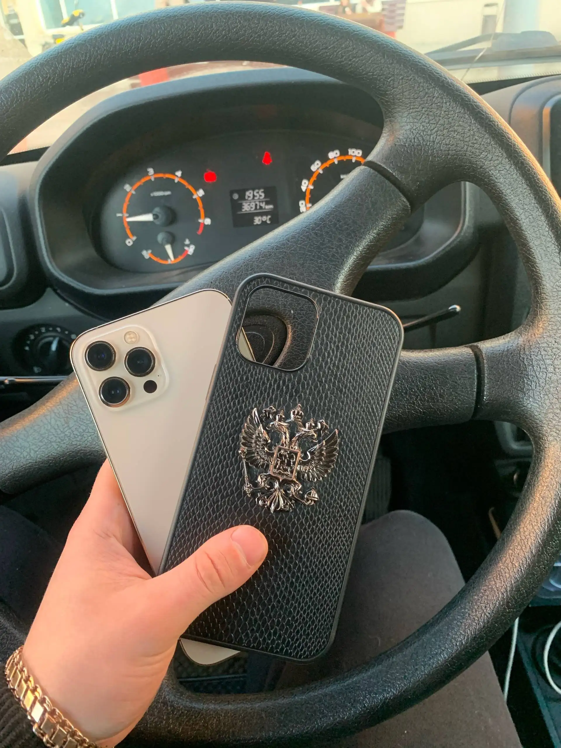 Продам iPhone 12 Pro Max 128гб - Смартфоны (Электроника) в Пермь