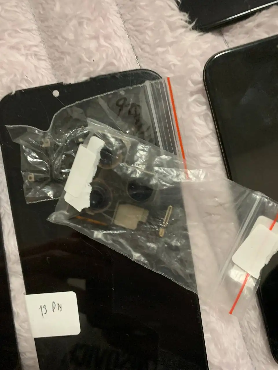 Продам Apple iPhone в Перми - Смартфоны (Электроника) в Пермь