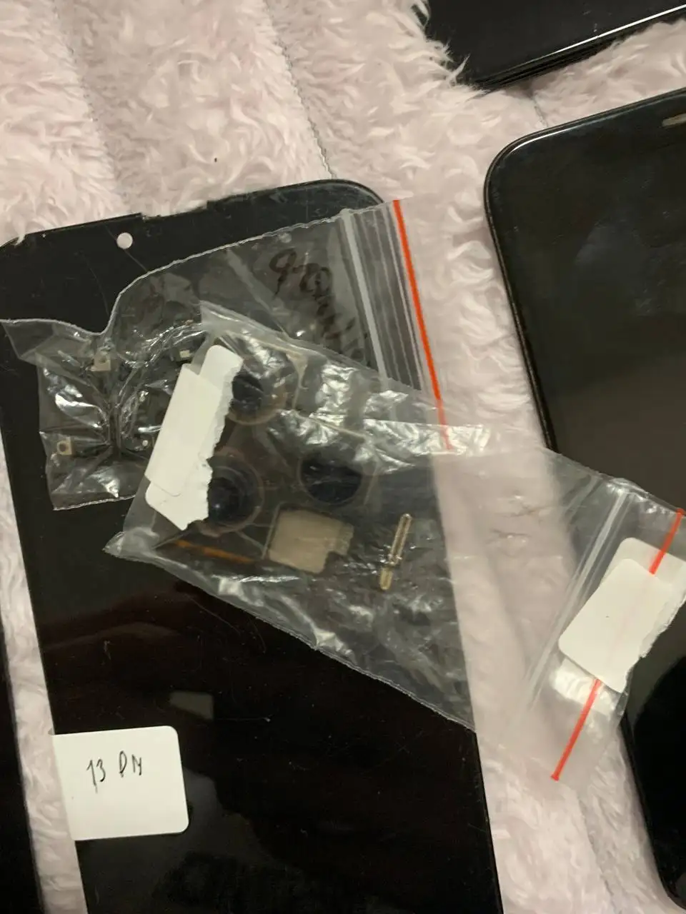 Продам Apple iPhone в Перми - Смартфоны (Электроника) в Пермь