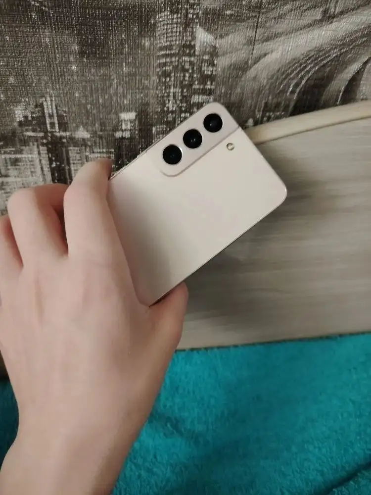 Обмен Apple iPhone с доплатой - Смартфоны (Электроника) в Пермь