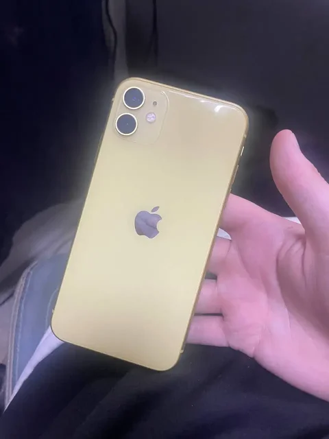 Обмен двух iPhone на один - Аксессуары в Пермь