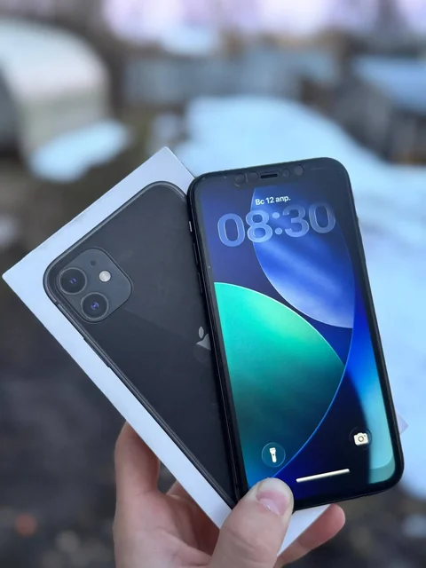 Apple iPhone 11 64GB и iPhone 13 mini 128GB - Телефоны и смартфоны в Пермь