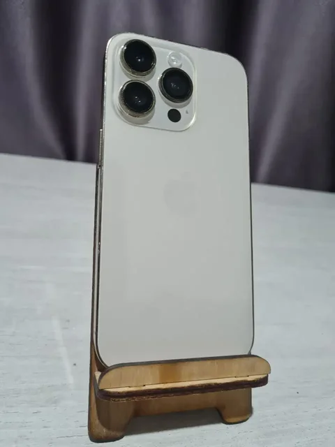 Apple iPhone 14 Pro в идеальном состоянии - Самокаты в Пермь