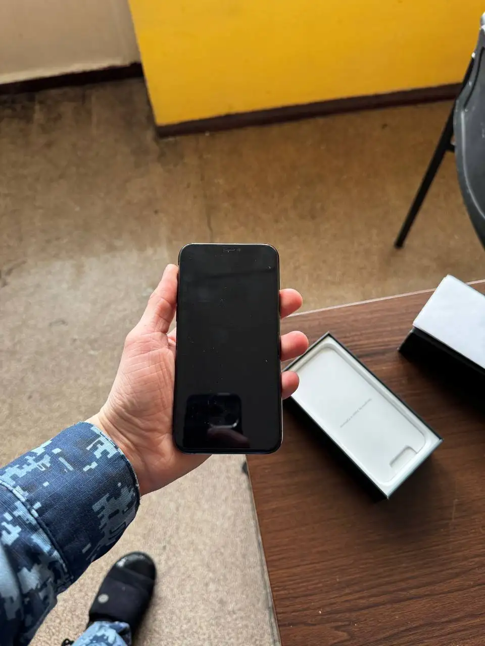 Продам iPhone 11 Pro 64GB - Смартфоны (Электроника) в Пермь
