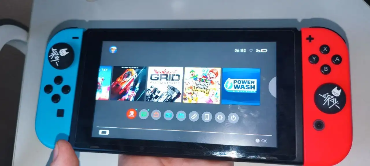 Обмен Nintendo Switch на iPhone 13 - Игровые консоли (Электроника) в Пермь