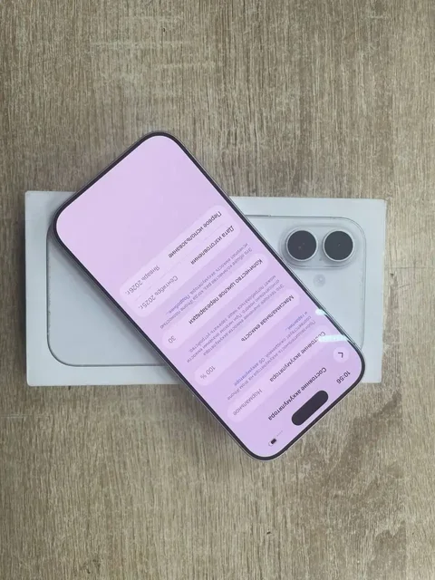 Apple iPhone 17 256gb с царапинами на экране - Самокаты в Пермь