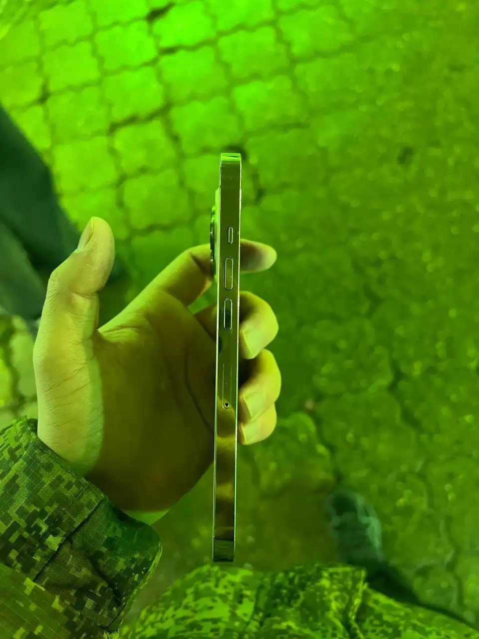 Обмен iPhone 13 Pro 256GB на Samsung S23/S24 - Смартфоны (Электроника) в Пермь