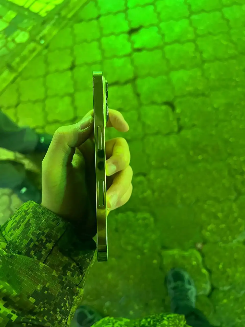 Обмен iPhone 13 Pro 256GB на Samsung S23/S24 - Смартфоны (Электроника) в Пермь