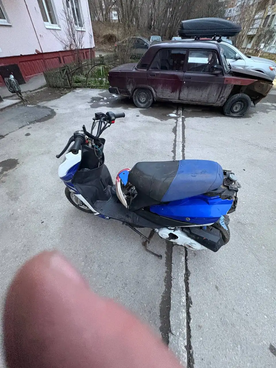 Не по теме 10к - Мобильные телефоны (Электроника) в Пермь