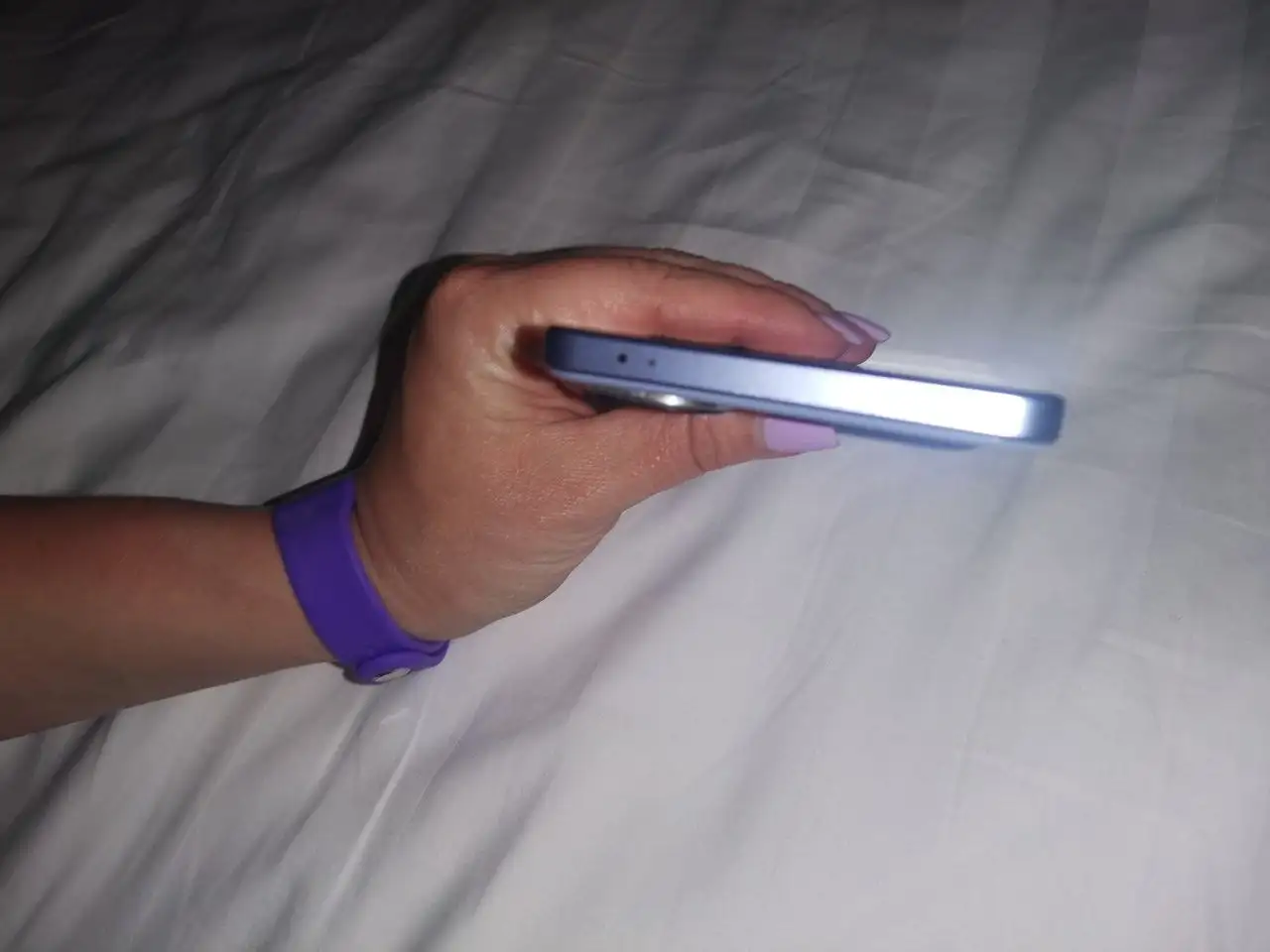 Обмен - Apple iPhone - Мобильные телефоны (Электроника) в Пермь