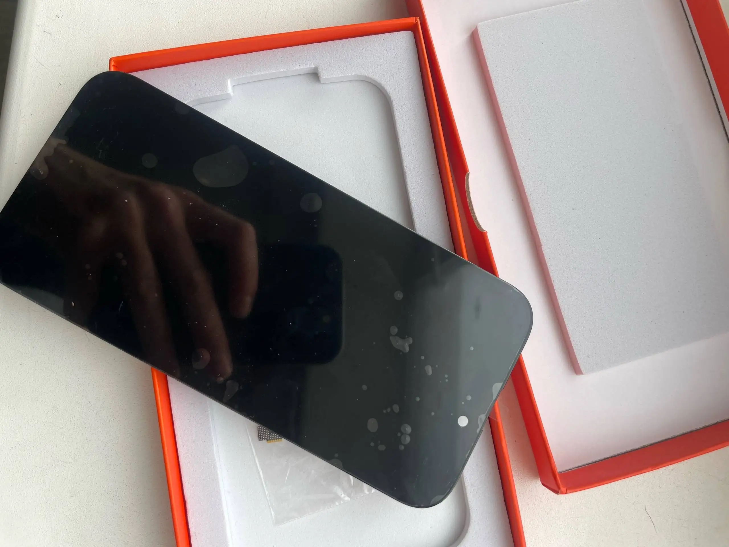 Продам iPhone 16 Pro Max 120 Гц - Мобильные телефоны и аксессуары (Электроника) в Пермь