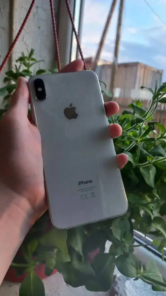 iPhone XS Max 256GB Silver - Смартфоны и гаджеты (Электроника) в Пермь