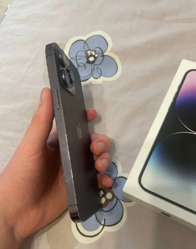 Обменяю iPhone 14 Pro Max - Мобильные телефоны (Электроника) в Пермь