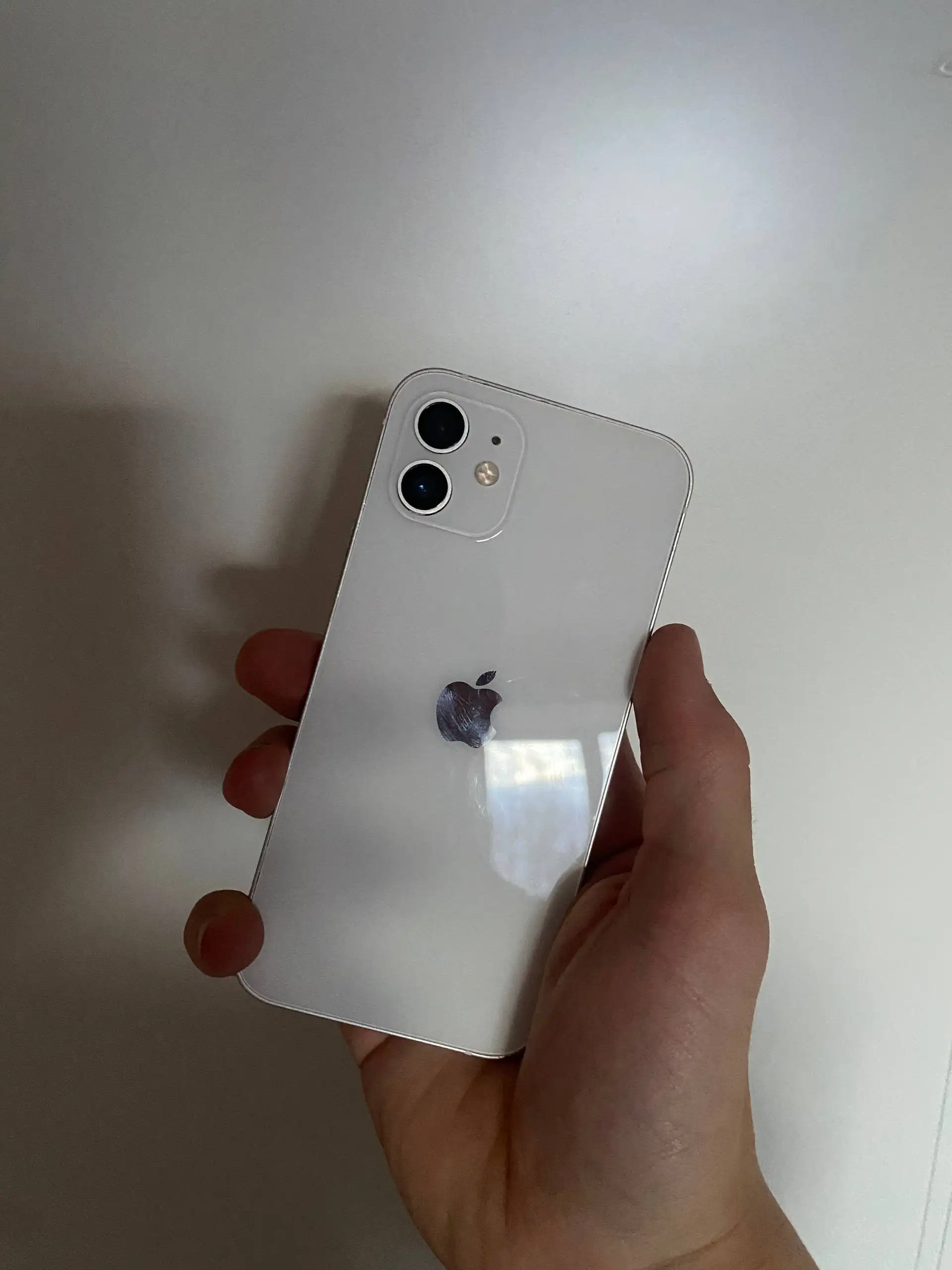 iPhone 12 в хорошем состоянии - Мобильные телефоны (Электроника) в Пермь