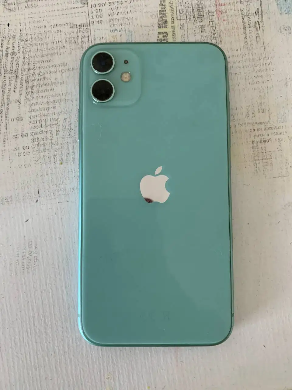 Продам iPhone 11 нерабочий - Смартфоны и телефоны (Электроника) в Пермь