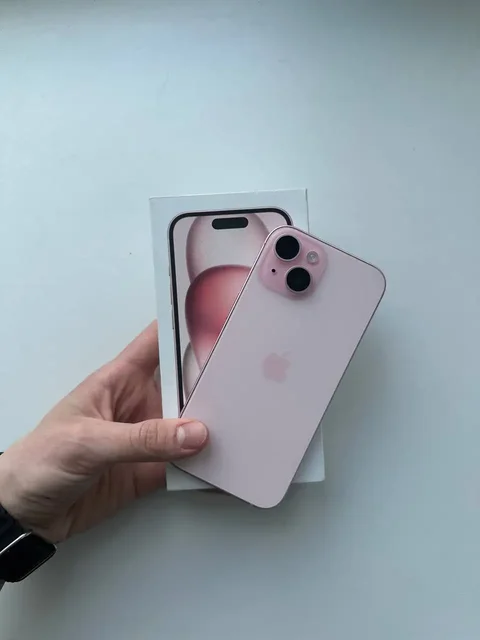 iPhone 15 128GB розовый - Телефоны и аксессуары в Пермь