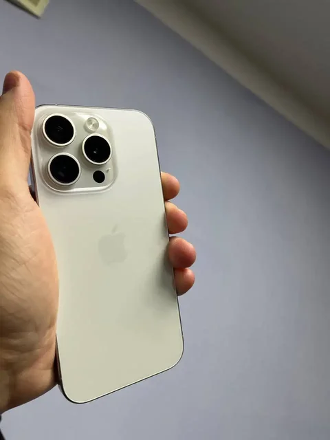iPhone 15 Pro 128GB Silver/Grey - Телефоны и аксессуары в Пермь