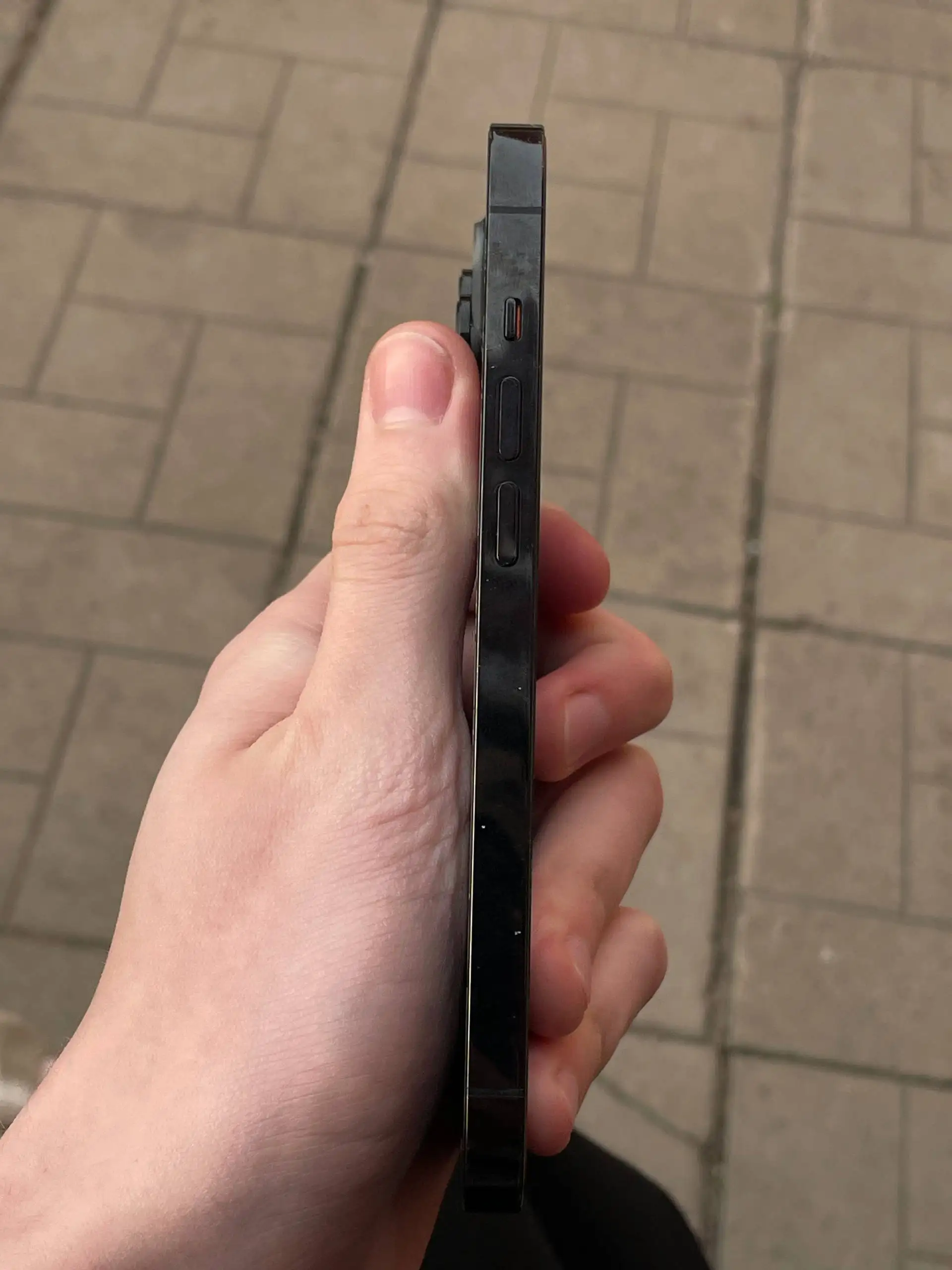 Обмен Apple iPhone на более новую модель - Мобильные телефоны (Электроника) в Пермь