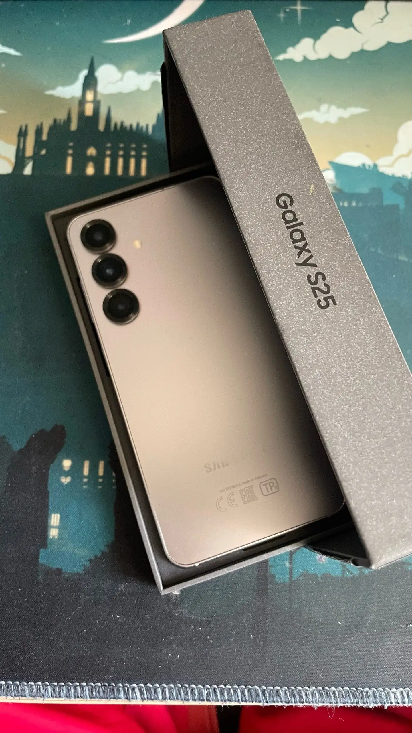 Samsung S25 в идеальном состоянии - Смартфоны и гаджеты (Электроника) в Пермь