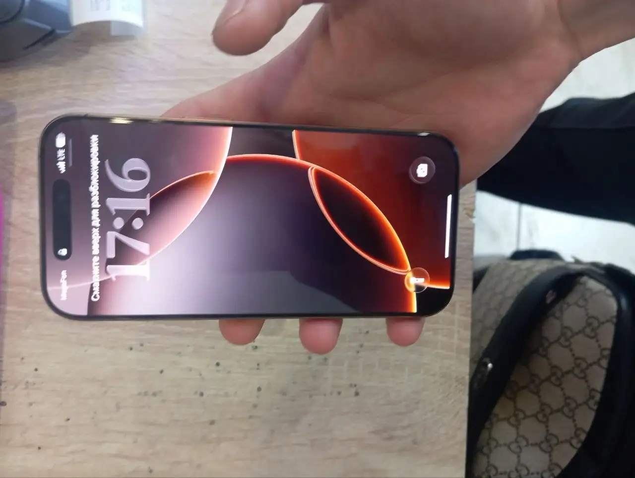 iPhone 16 Pro 256GB в отличном состоянии - Смартфоны (Электроника) в Пермь