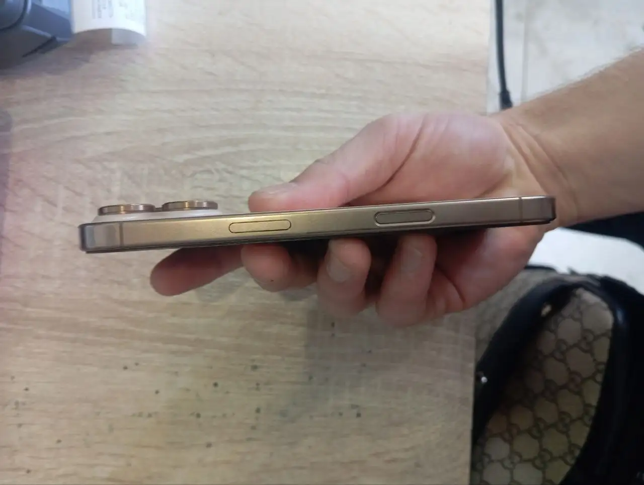 iPhone 16 Pro 256GB в отличном состоянии - Смартфоны (Электроника) в Пермь