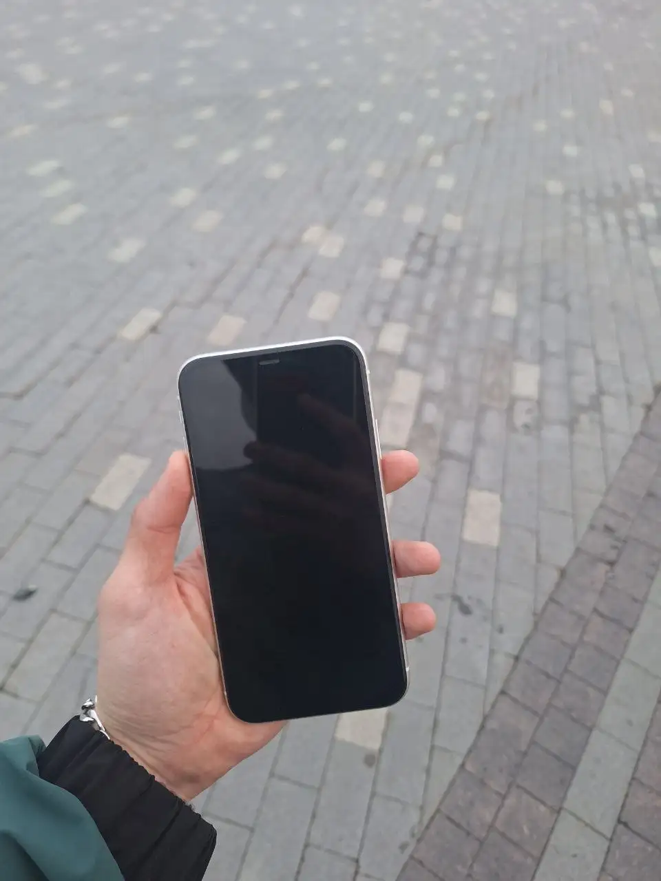 Продам Apple iPhone 11 128 ГБ - Мобильные телефоны (Электроника) в Пермь