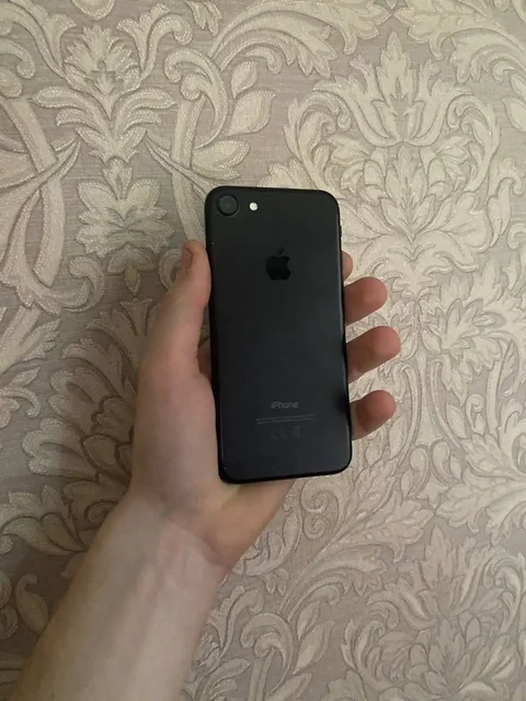 iPhone 7 32gb black - Аксессуары для электроники в Пермь
