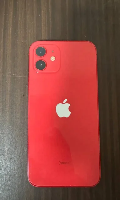 iPhone 12 64 ГБ в отличном состоянии - Смартфоны бывшие в употреблении в Пермь