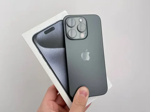 iPhone 15 Pro 128GB - Смартфоны бывшие в употреблении в Пермь