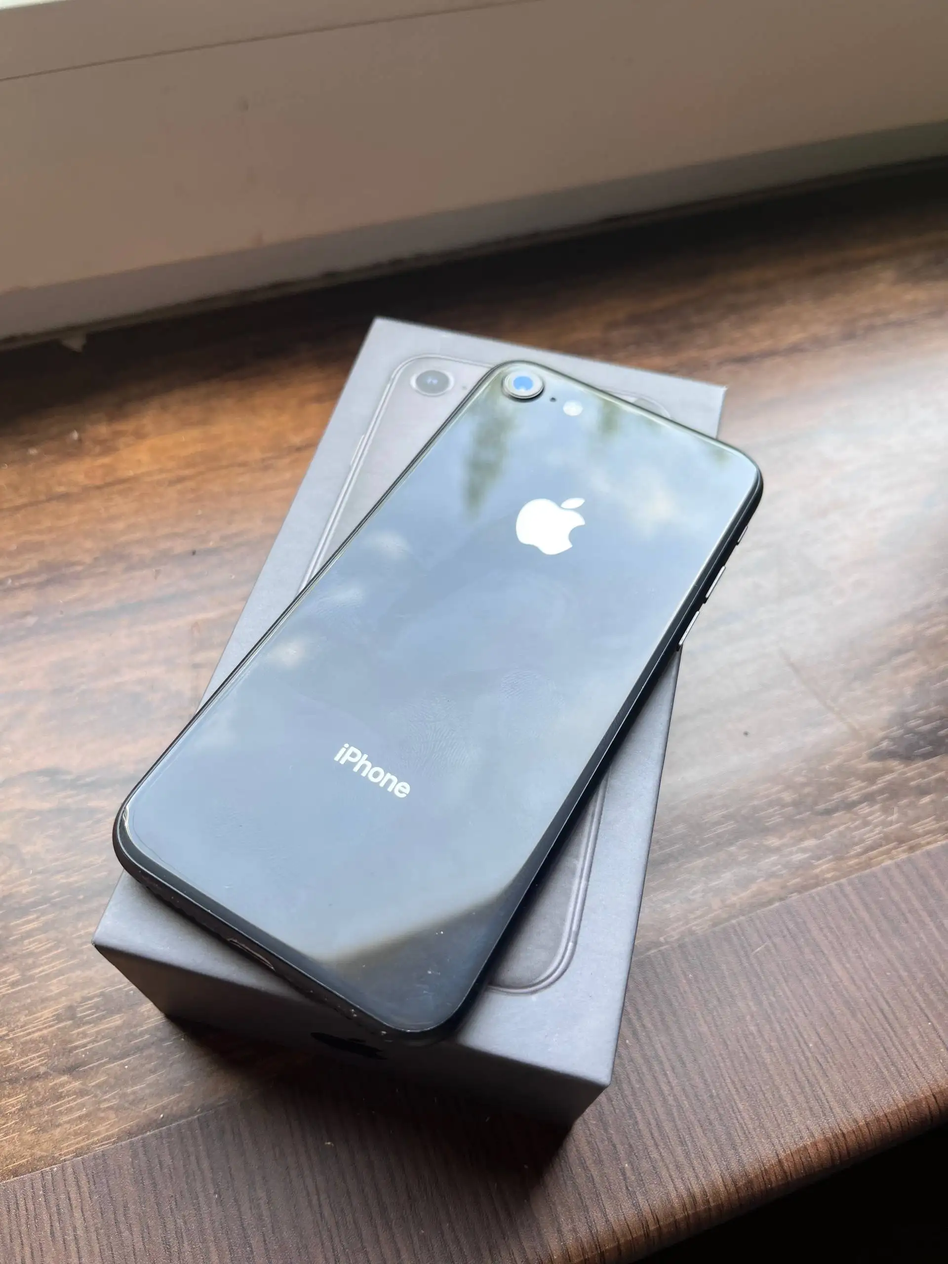 iPhone 8 64GB - Смартфоны (Электроника) в Пермь