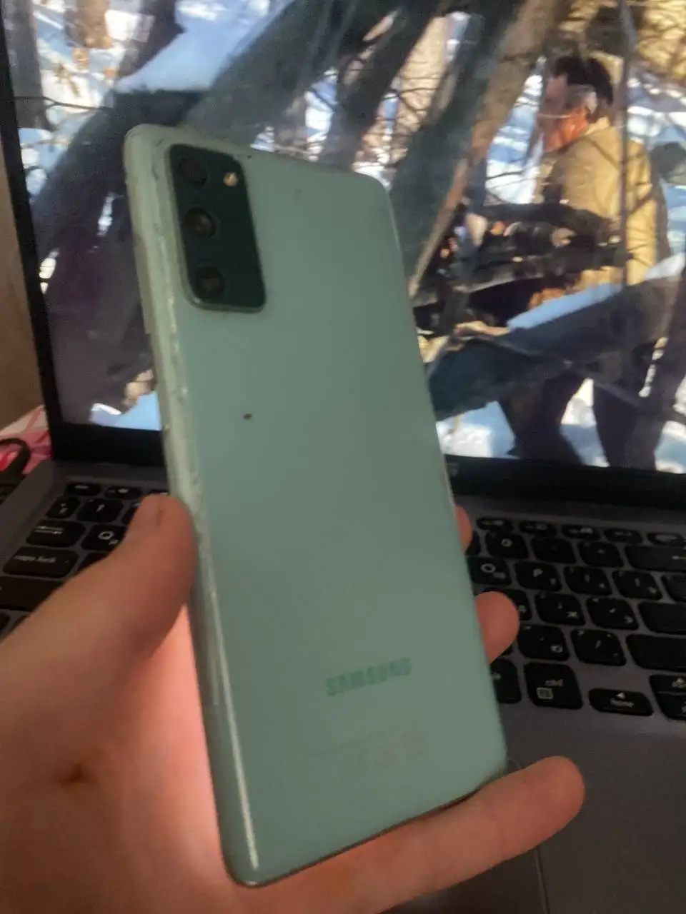 Продажа iPhone с блокировкой - Мобильные телефоны (Электроника) в Пермь