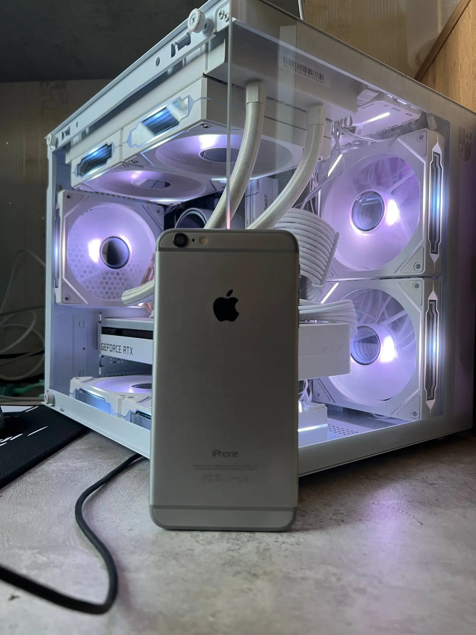 iPhone 6 Plus 16GB - Телефоны (Электроника) в Пермь