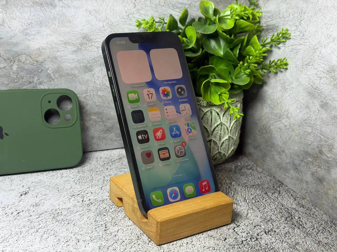 iPhone 13 128GB Face ID True Tone с АКБ 78% оригинал - Смартфоны и гаджеты (Электроника) в Пермь