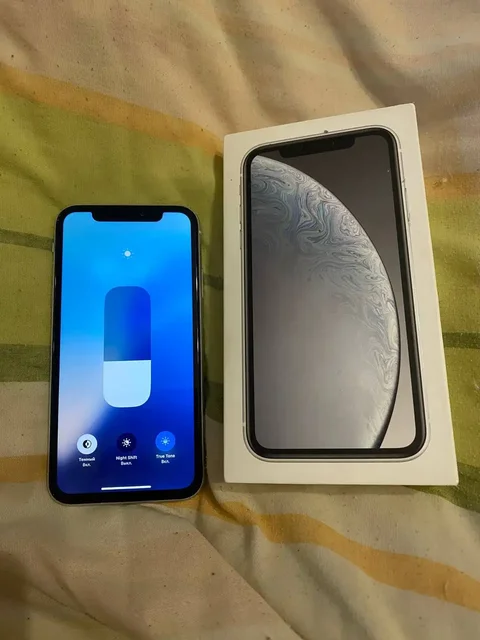 iPhone XR отличный - Чехлы для телефонов в Пермь