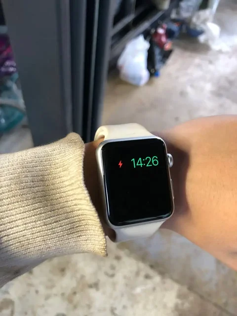 Продам Apple Watch 1 Series 44mm - Чехлы для телефонов в Пермь