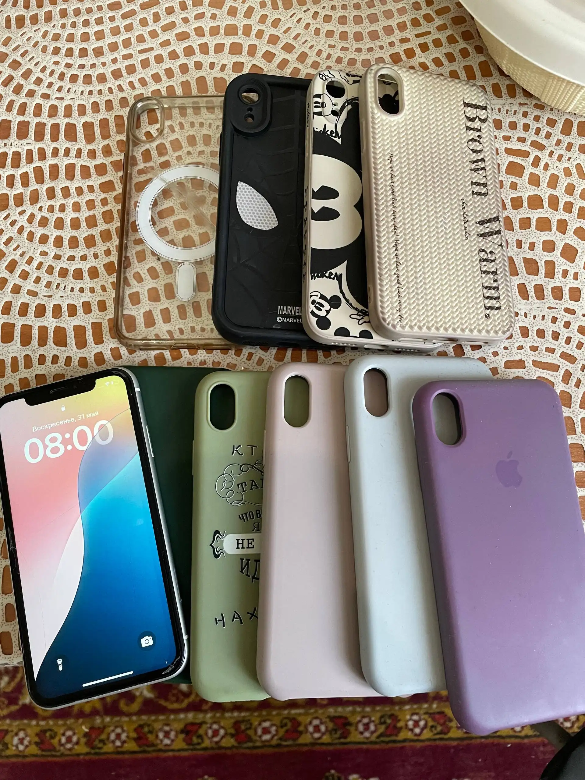 Продажа iPhone XR 64GB и чехлы - Смартфоны (Электроника) в Пермь